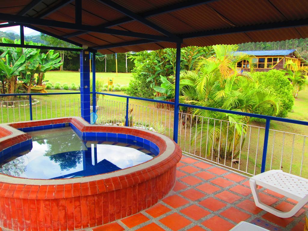 פילנדיה Hotel Campestre El Refugio De Balsora מראה חיצוני תמונה